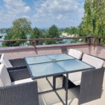 Terasa so sedením prevádzky MAJÁK Senec